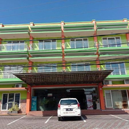 Oyo 90473 Gowin Hotel Kuta  Ngoại thất bức ảnh
