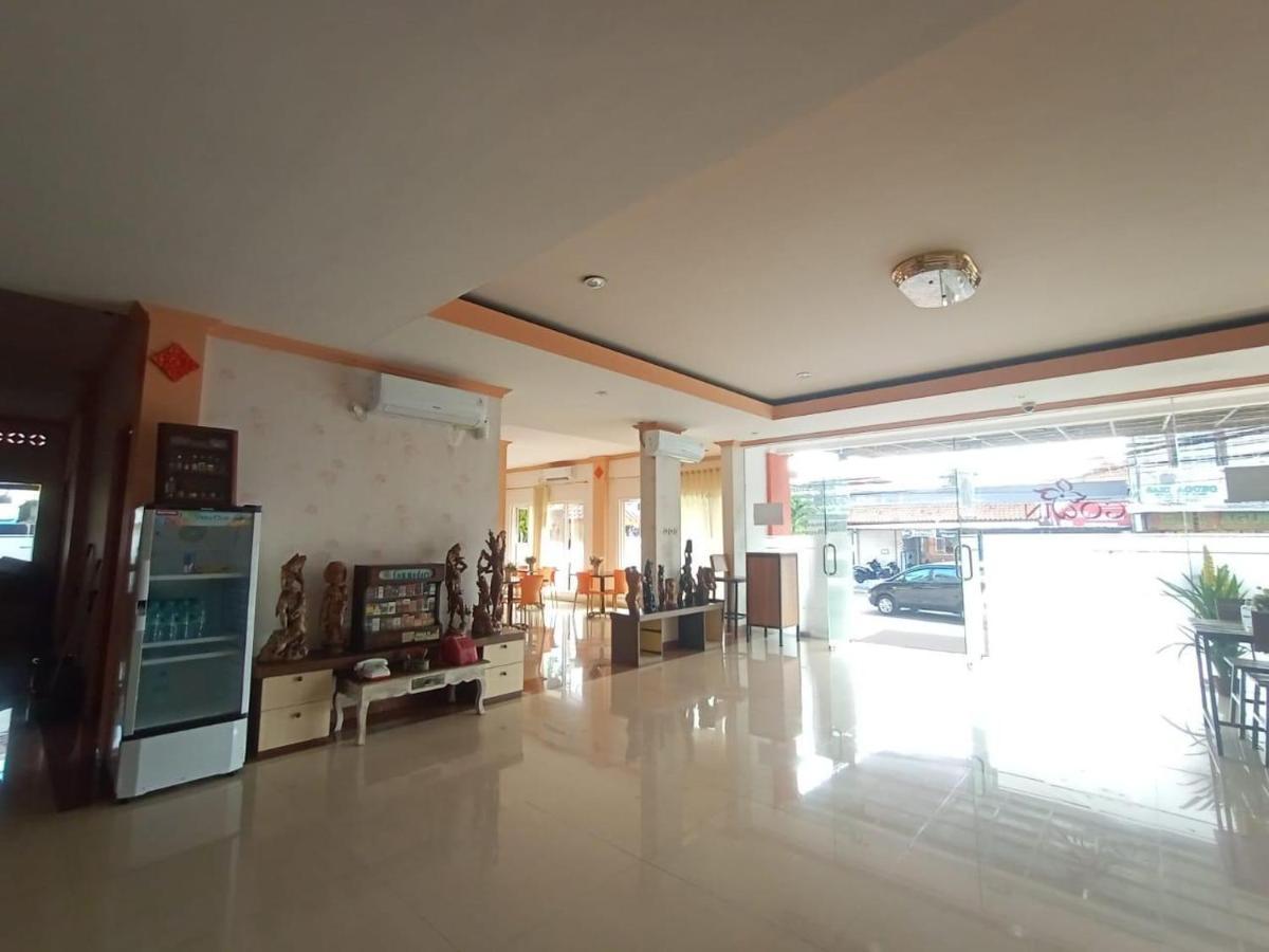 Oyo 90473 Gowin Hotel Kuta  Ngoại thất bức ảnh