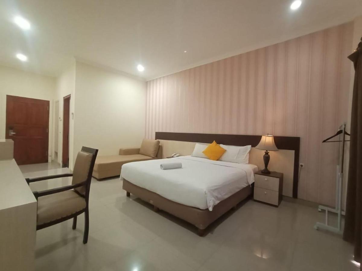 Oyo 90473 Gowin Hotel Kuta  Ngoại thất bức ảnh