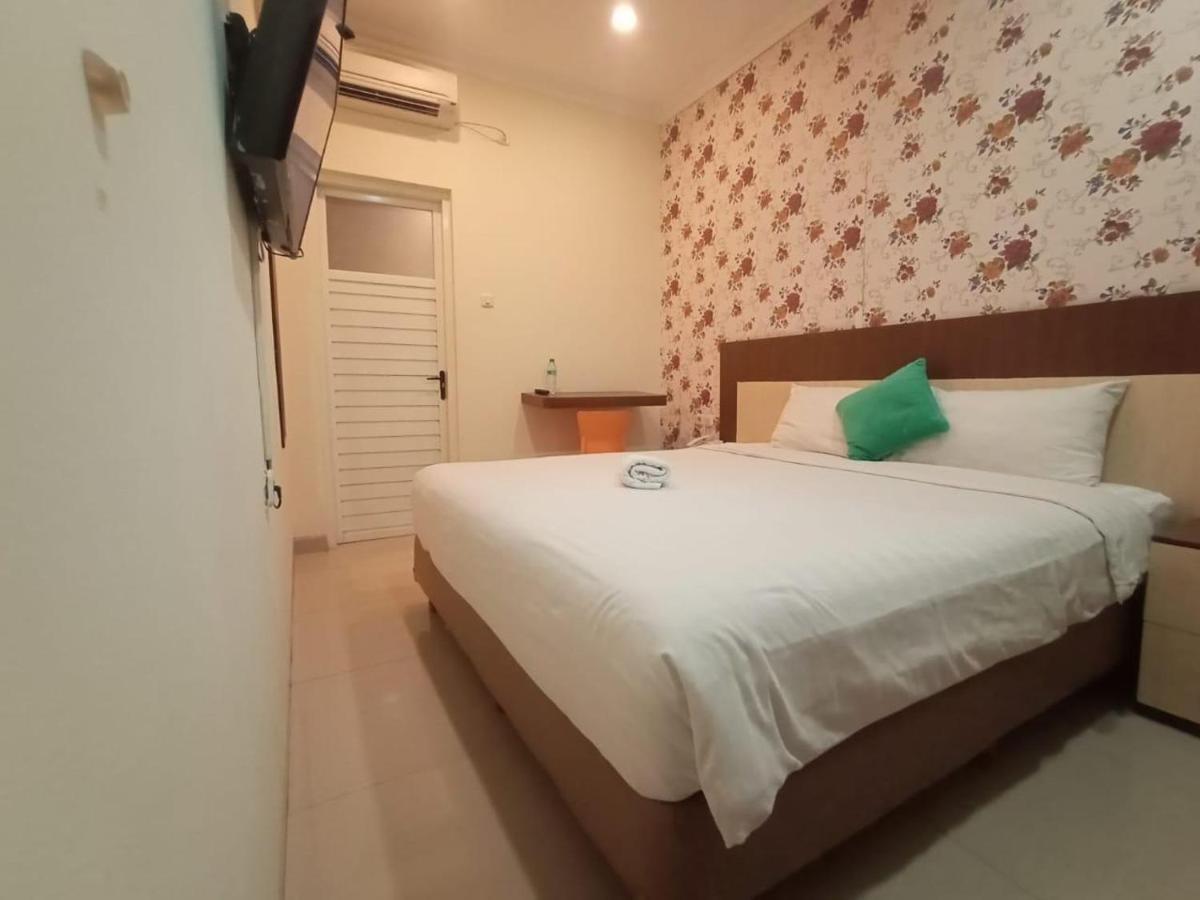 Oyo 90473 Gowin Hotel Kuta  Ngoại thất bức ảnh