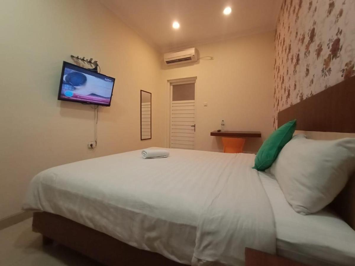 Oyo 90473 Gowin Hotel Kuta  Ngoại thất bức ảnh