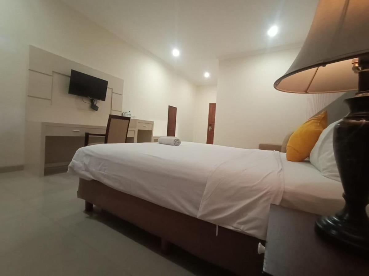 Oyo 90473 Gowin Hotel Kuta  Ngoại thất bức ảnh