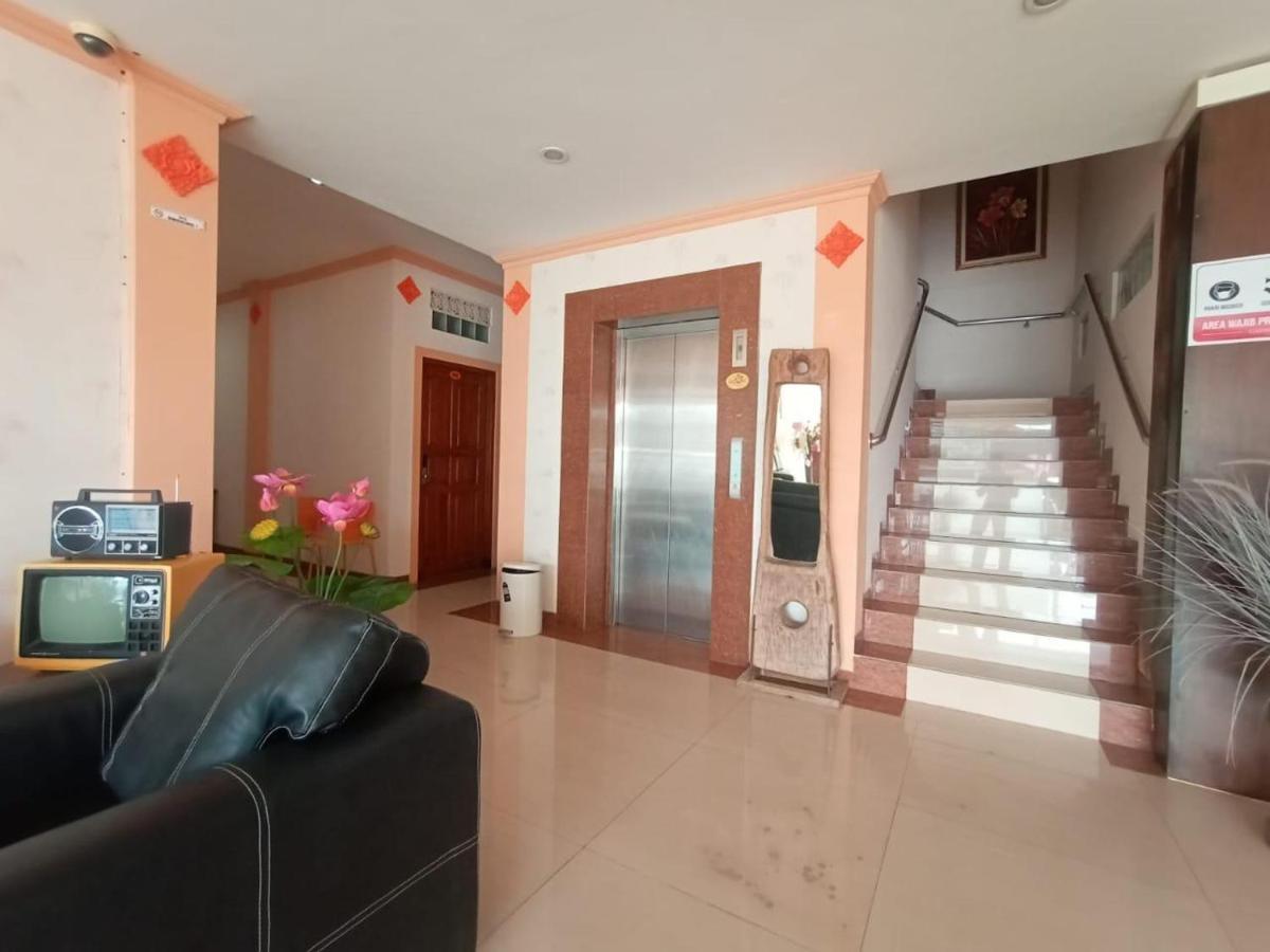 Oyo 90473 Gowin Hotel Kuta  Ngoại thất bức ảnh