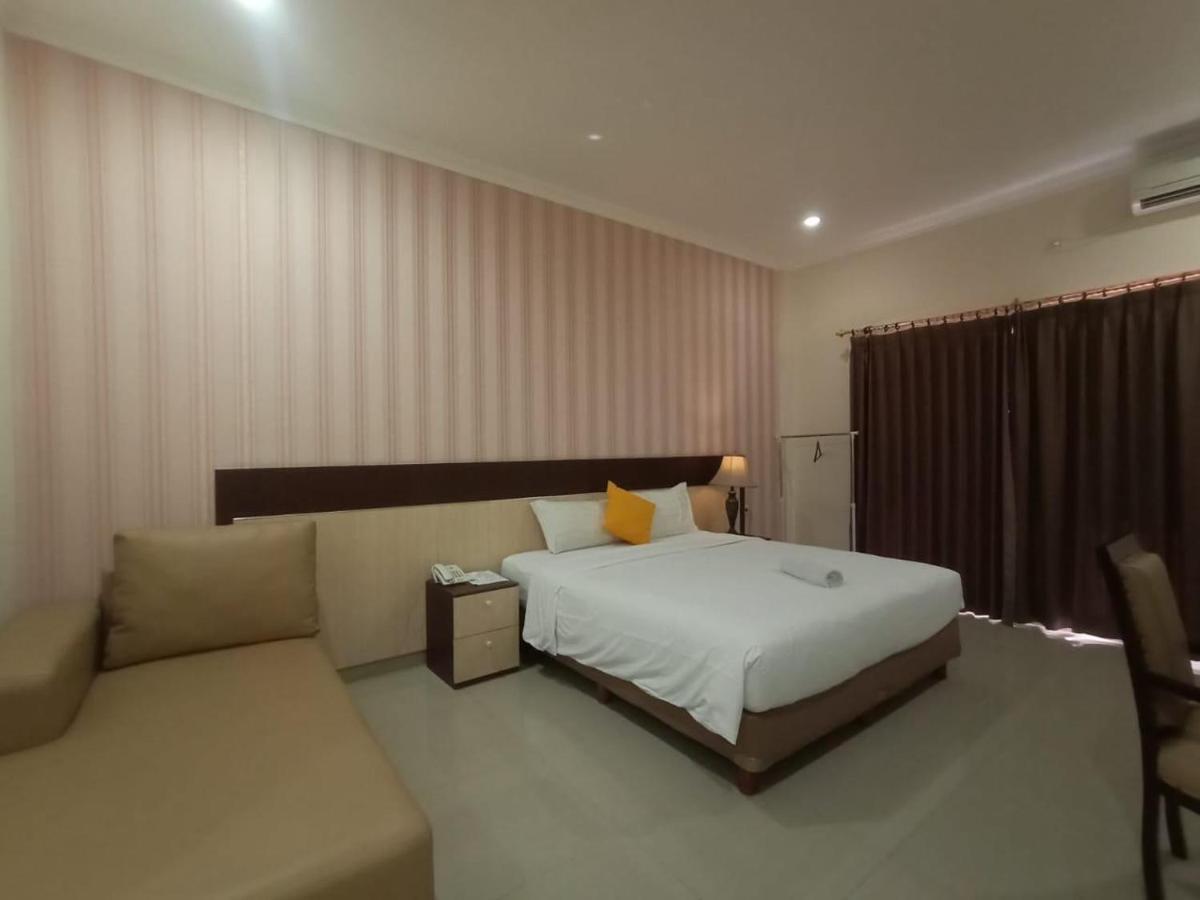 Oyo 90473 Gowin Hotel Kuta  Ngoại thất bức ảnh