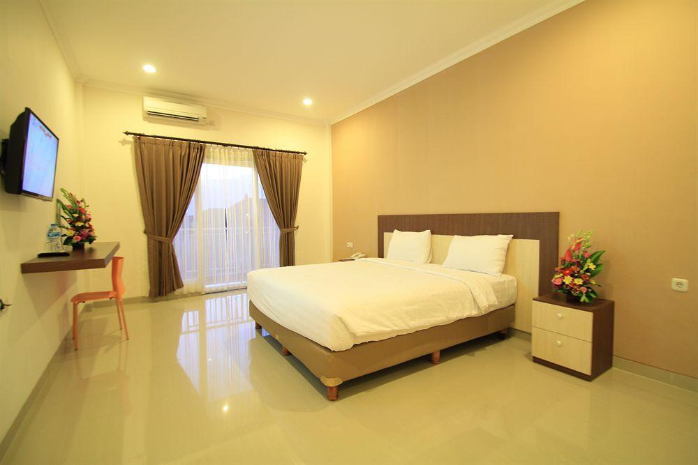 Oyo 90473 Gowin Hotel Kuta  Ngoại thất bức ảnh
