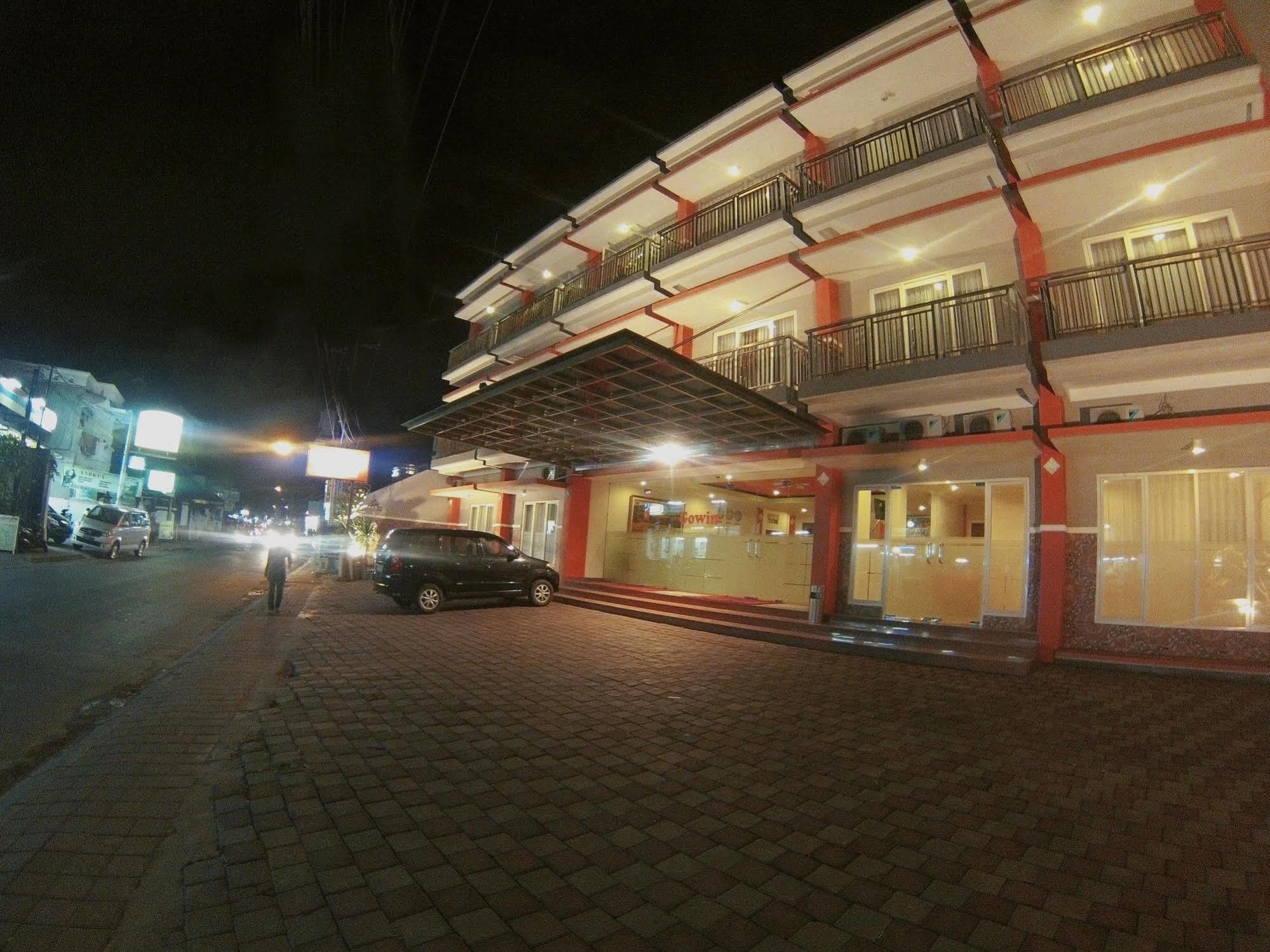 Oyo 90473 Gowin Hotel Kuta  Ngoại thất bức ảnh